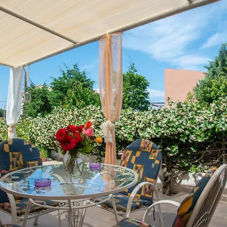 Dora'S Tsilivi Beach House A By 