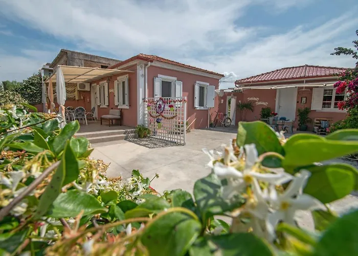 Dora\'S Tsilivi Beach House A By \