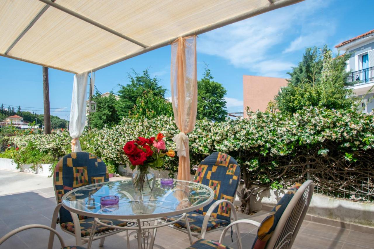 Dora's Tsilivi House A By 
