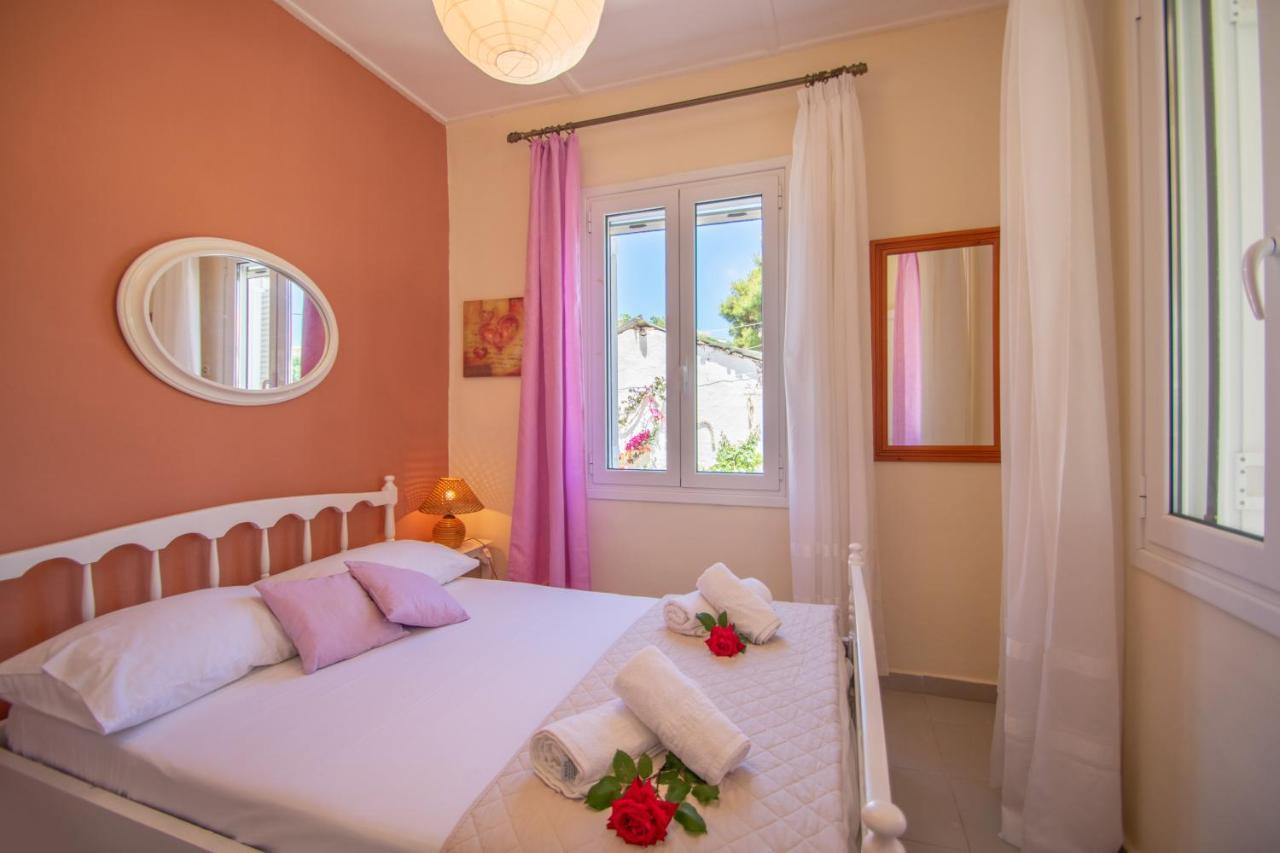 Dora's Tsilivi House A By 